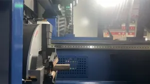 Testa di taglio laser a fibra per tubi e profili