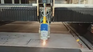 GH15B Testa di taglio laser a fibra per il taglio di acciaio al carbonio da 22 mm