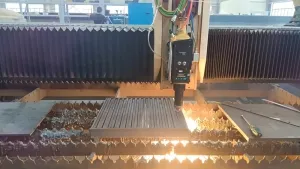 GH30B Testa di taglio laser a fibra per il taglio di acciaio al carbonio da 50 mm