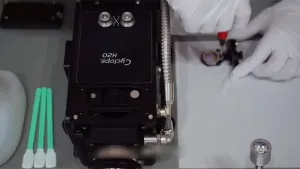 Manutenzione del vetro di copertura del collimatore superiore