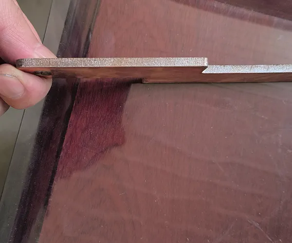 Teste di taglio laser per il taglio di metalli riflettenti