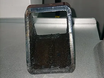 Testa di taglio laser a fibra da 15 kW con smusso (angolo retto a pendolo singolo)